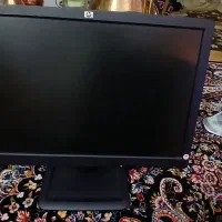 یک عدد کامپیوتر کامل اچ پی ۱۹ اینچ یا ۲۰ اینچ