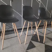 ۳ عدد صندلی کافه ایی پایه بلند چوبی بدنه کاوچو