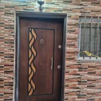 کاردر مصالع ساختمانی با امکانات سکونت زندگی