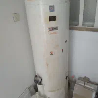 دو تخته فرش 12 متری و ابگرمکن سالم،هودوسینک سالم