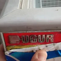 یخچال بستنی