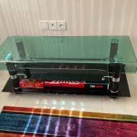 میز تلویزیون شیشه ای تمیز وارداتی