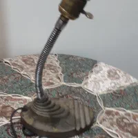 چراغ مطالعه انگلیسی
