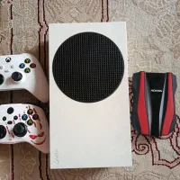 xbox s s با دسته اضافه و هارد Adata2 تراباییت