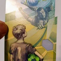 اسکناس بانکی پلیمری ۱۰۰ روبل جام جهانی ۲۰۱۸