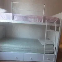 تخت دو طبقه نوجوان با کشو در حد نو