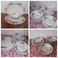تعدادی ظرف گل سرخی قدیمی مارک ژاپن وچین