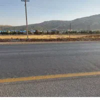 زمین بر اتوبان اصلی سند تک برگ