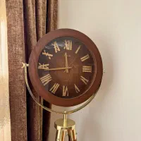 ساعت ایستاده پایه دار،کنار سالنی برندarta