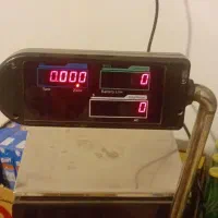 ترازو دیجیتال علمکدار