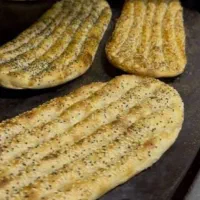 به یک شاطر فطیر وبربری ۰وردست نیازمندیم فوری