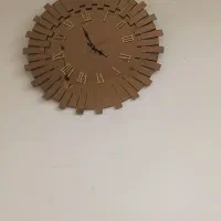 ساعت زیبا و محکم