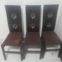 صندلی چوبی