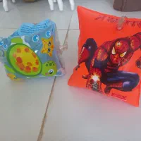 بازوبند شنا