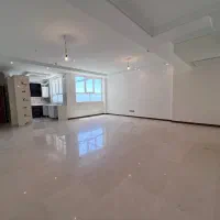 ۱۲۰متر، ۲ خواب ،کلیدنخورده ، دارای ۵ پارکینگ سندی