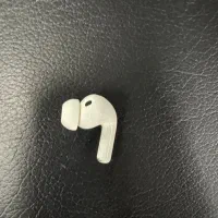 گوش راست با کیسAirPods Pro 3