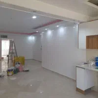 نقاش نقاشی اپارتمان