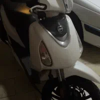 sf 180 sym 1403 اس وای ام اسکوتر