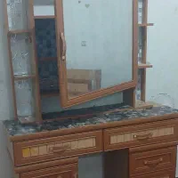 تخت ومیزآرایشی
