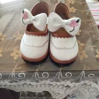 کفش دخترانه و پیراهن ترک