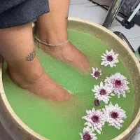 پدیکور پا زیبایی پاهای شماست