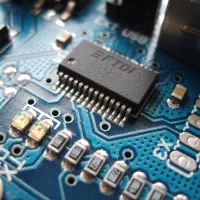 انجام پروژه stm32و تعمیرات برد های تخصصی