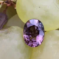 اسپینل یا لعل آبی و بنفش برمه