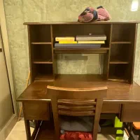 میز تحریر و صندلی