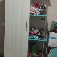 تخت و کمد