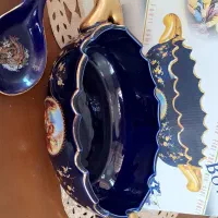ظروف سرمه ای