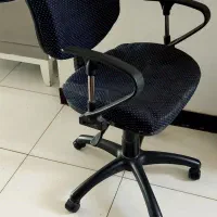 صندلی کامپیوتر کاملا سالم