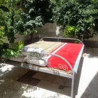 تخت فلزی دو متر در دومتر ونیم