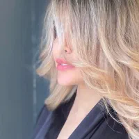 چند مدل فشن رنگ و لایت برای عکاسی با هزینه مواد