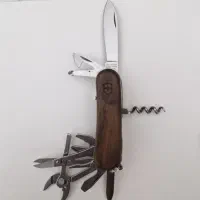 چاقو ویکتورینوکس evogrip wood