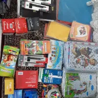 دفتر و مداد رنگی