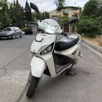 ماهیندرا گستو اسکوتری