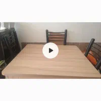 جاروبرقی و میز ناهارخوری