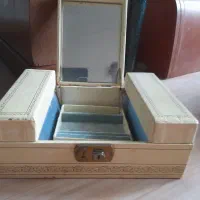 یک جعبه آرایشی آمریکایی صد ساله