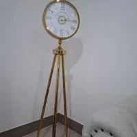ساعت ایستاده