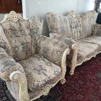 مبلمان ۷ نفره به همراه میز وسط