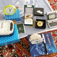 فروش چند عدد ساعت رومیزی و۲ عدد جیبی