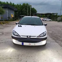 206اس دی  V8