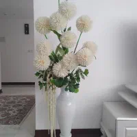 گل مصنوعی با گلدان