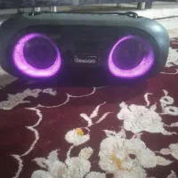 اسپیکر بیس داره قوی