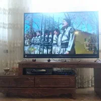 تلویزیون و میز Tv