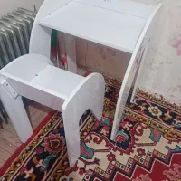 میز تحریر و دراور ۴ کشویی