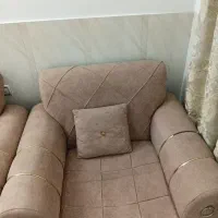 مبل ۷ نفره راحتی همراه با میز عسلی