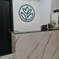 ویزیتور کلینیک زیبایی