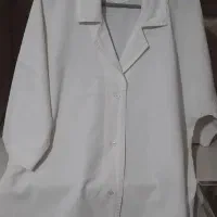 شومیز مانتو و شلوار جین  و شال در حد نو