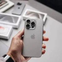 Apple15پرو. قسطی طلا